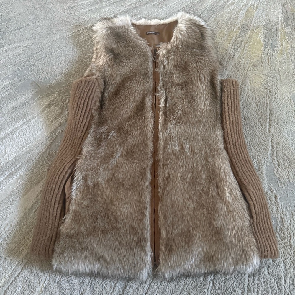 J. McLaughlin faux fur tan vest brown ribbed wool side panel zip up large